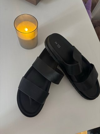Sandalias negras unisex talla 39