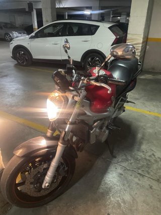 Yamaha FZ6 Naked 2005 - 58.000km, muy cuidada