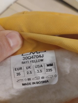 Botas de agua niño azul y amarillo