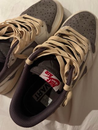 Jordan 1 Low Travis Scott Marrón/Blanco