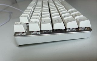 Teclado Mecánico blanco Compacto Mars gaming
