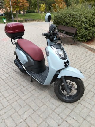 Keeway Gemma 125cc Scooter Azul/Rojo