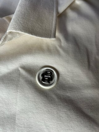2 polos BOSS beige y negro