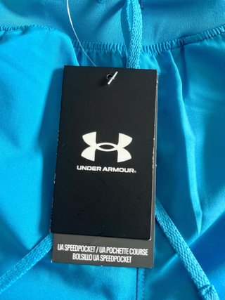 Pantalón corto Under Armour azul