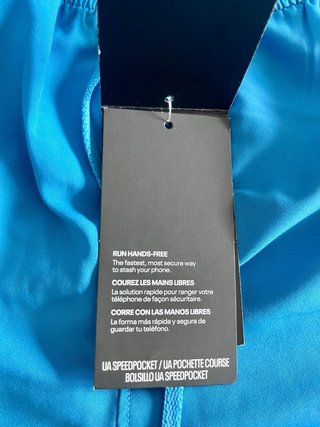 Pantalón corto Under Armour azul