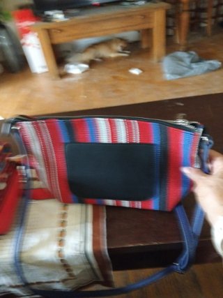 Bolso bandolera rayas azul y rojo