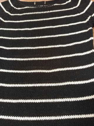 Jersey rayas blanco y negro entretiempo