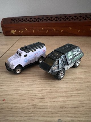2 Coches Policía SWAT y Especial