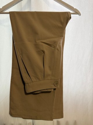 Pantalón ancho beige Stradivarius