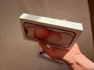 iPhone 15 Rosa