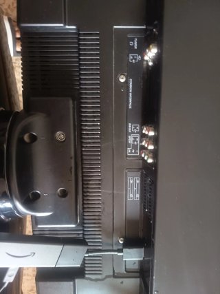 TV OKI 32 con pequeño rasguño, convertir smart Tv,