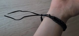 Bracciale intrecciato artigianale nero