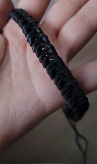 Bracciale intrecciato artigianale nero