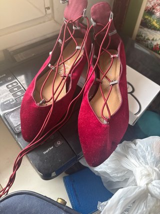 Zapatos planos terciopelo granate talla 38