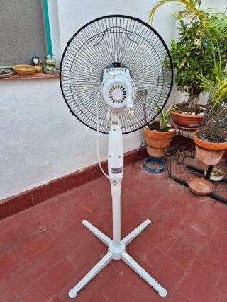 Ventilador de pie