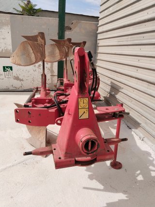 Vertederas Trisurco Massey Ferguson 715
