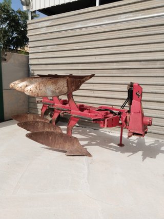 Vertederas Trisurco Massey Ferguson 715