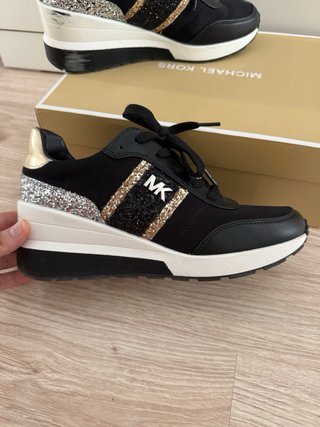 Zapatillas Michael Kors Mujer Negro y Dorado