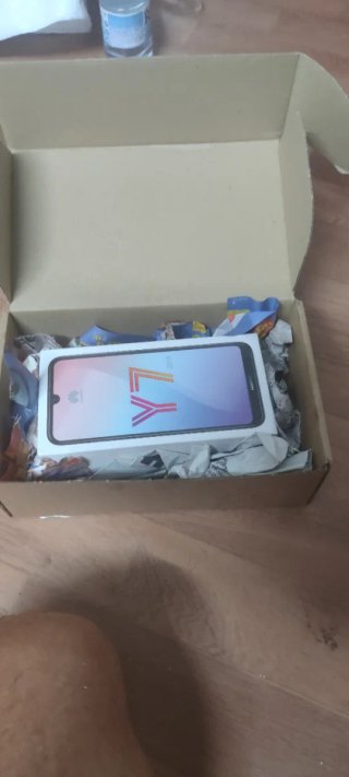 Caja Huawei Y7