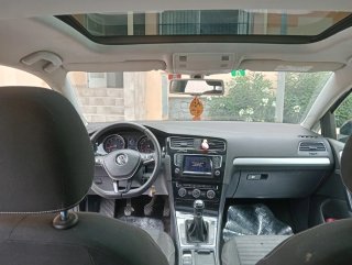 Volkswagen Golf 2015.