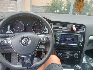 Volkswagen Golf 2015.