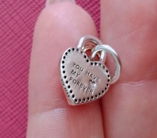 Pandora Charm Corazón Candado