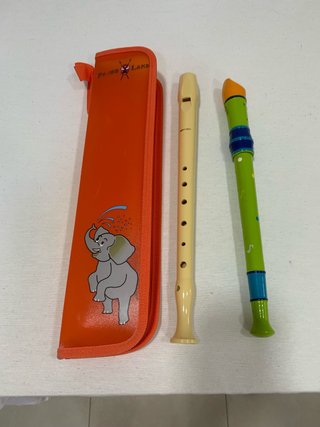 Juego 2 flautas infantiles con funda