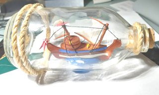 Maqueta de un Barco de Vela en Botella de cristal