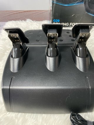 Volante Logitech G29 + Pedaliera PS4/PS5/PC