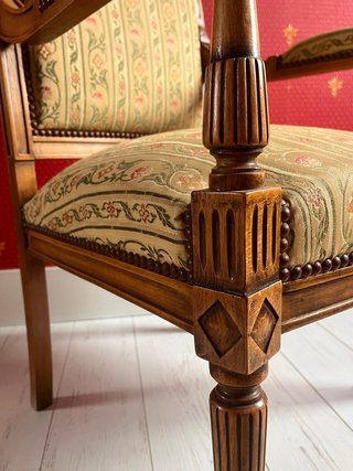 Silla antigua Luis XVI seda. PERFECTO ESTADO