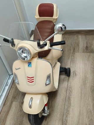 Moto Scooter Eléctrica Infantil Beige