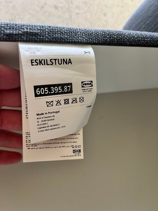 Divano modulare Eskilstuna di Ikea, con chaise longue