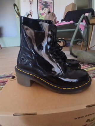 Botas Dr. Martens Clemency charol