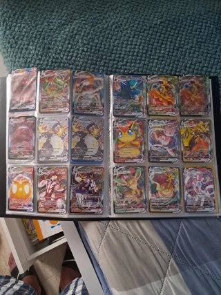 Cartas Pokémon VMAX y V