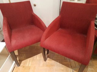 2 Sillas tipo sillón tapizadas