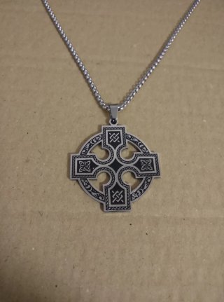 Collana con Medaglione Celtico