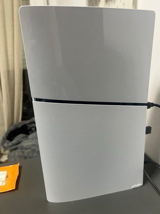 PS5 Slim Blanca con Volante y Cuenta