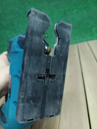 Makita DJV182Z Caladora 18V Litio BL