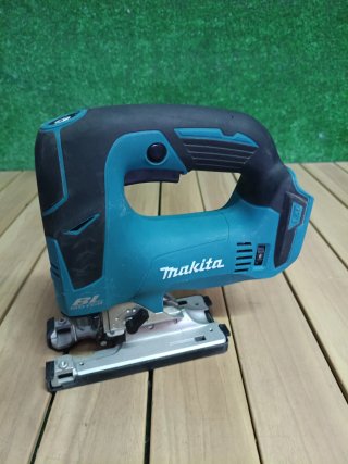 Makita DJV182Z Caladora 18V Litio BL