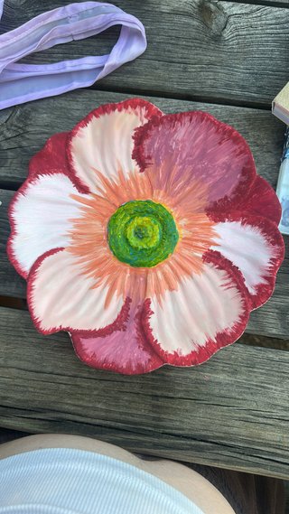 Plato decorativo flor rosa y amarilla