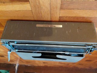 Máquina de escribir Olivetti Lettera 22