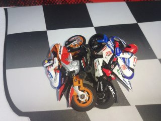 Motos Scalextric 2 modelos.       No ofertas