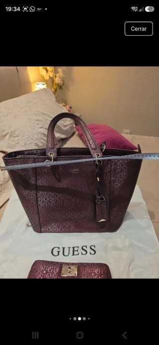Conjunto Guess: Bolso y Cartera Morado