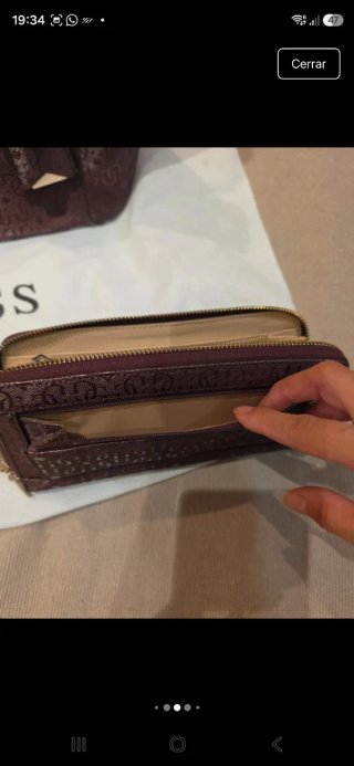 Conjunto Guess: Bolso y Cartera Morado