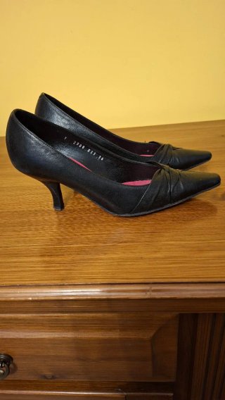 Zapatos de tacón negros piel talla 36