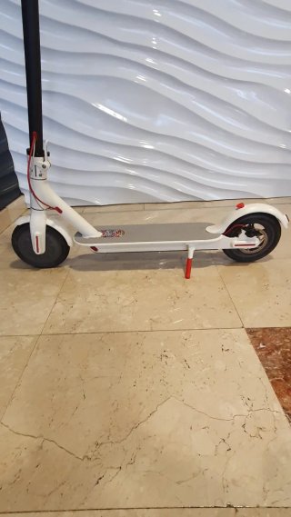 Patinete Eléctrico Xiaomi Mi Scooter 365