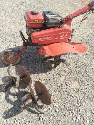Motoazada Honda Roja