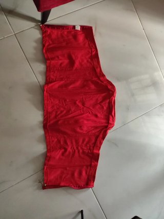 Corsé rojo