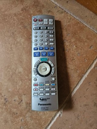 Panasonic DMR EH80V VHS DVD HDD funcionando