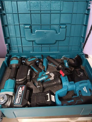 Kit Taladro y Amoladora Makita XGT 40V